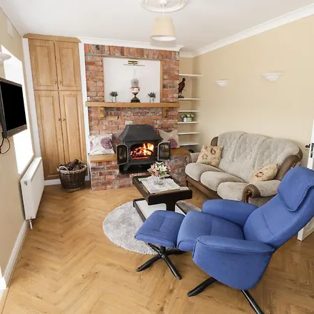 The Water's Edge Cavetown