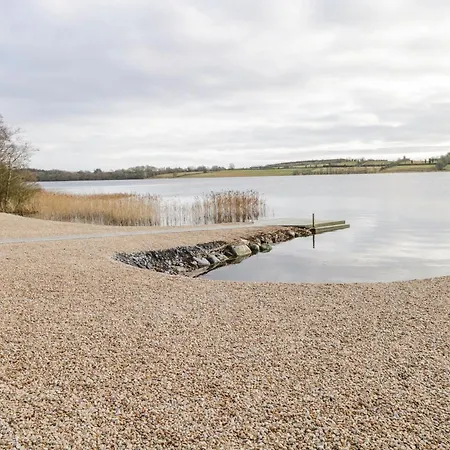 Casa de Férias The Water's Edge Cavetown