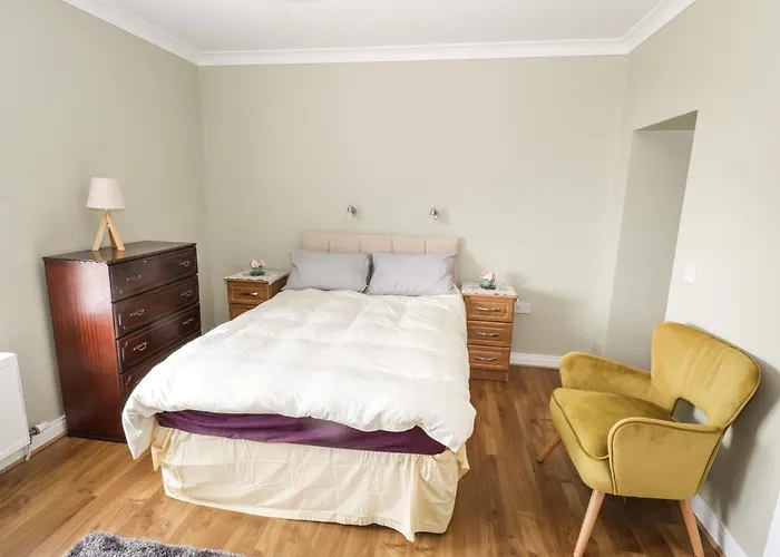 The Water's Edge Cavetown